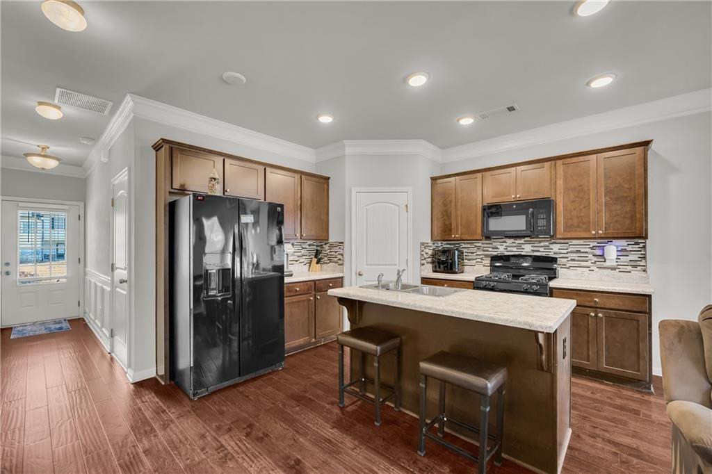 1735 Snapping Court Property Photo 6