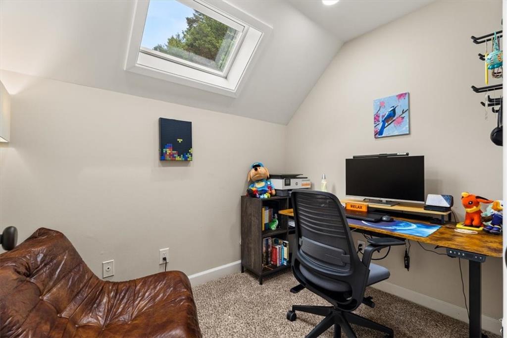 4512 Woodhaven Ne Property Photo 17