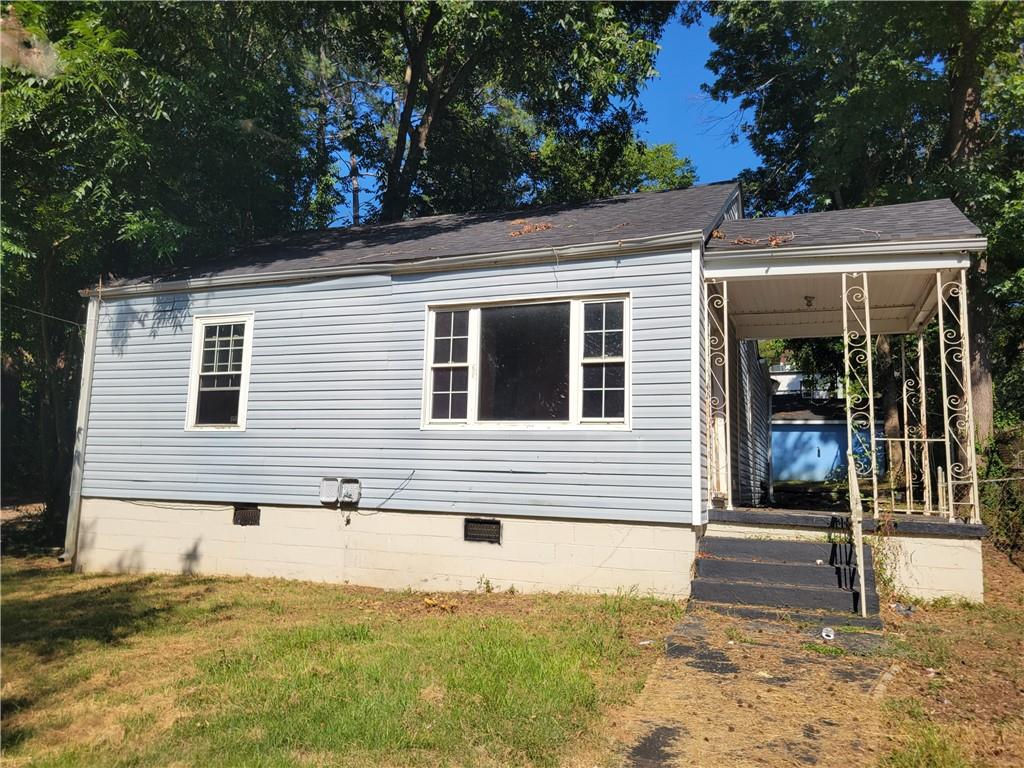952 Walker Avenue SE Property Photo 1