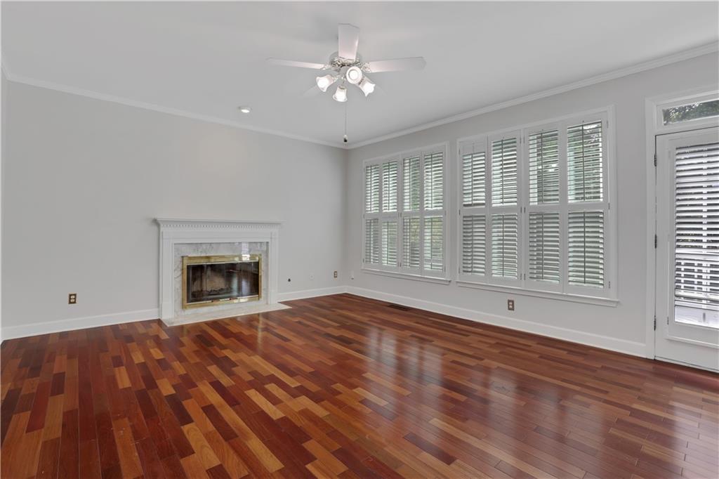 2395 Devon Leigh Walk Property Photo 18