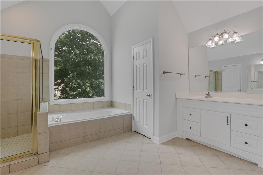 2395 Devon Leigh Walk Property Photo 28