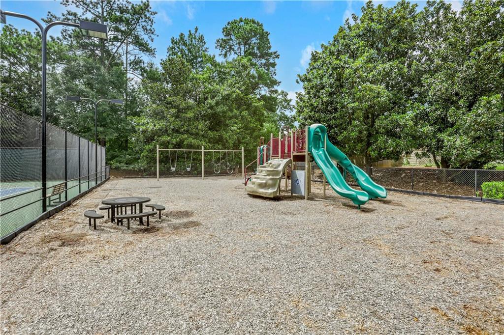 2395 Devon Leigh Walk Property Photo 54