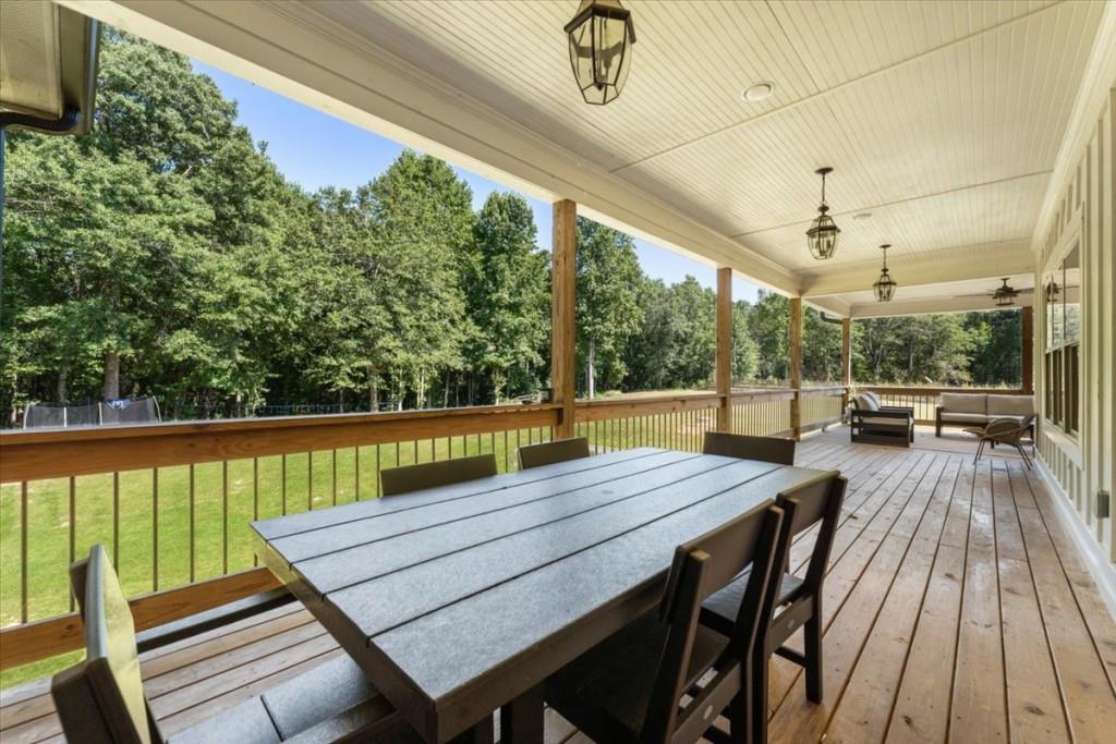 915 Pool Road Property Photo 5