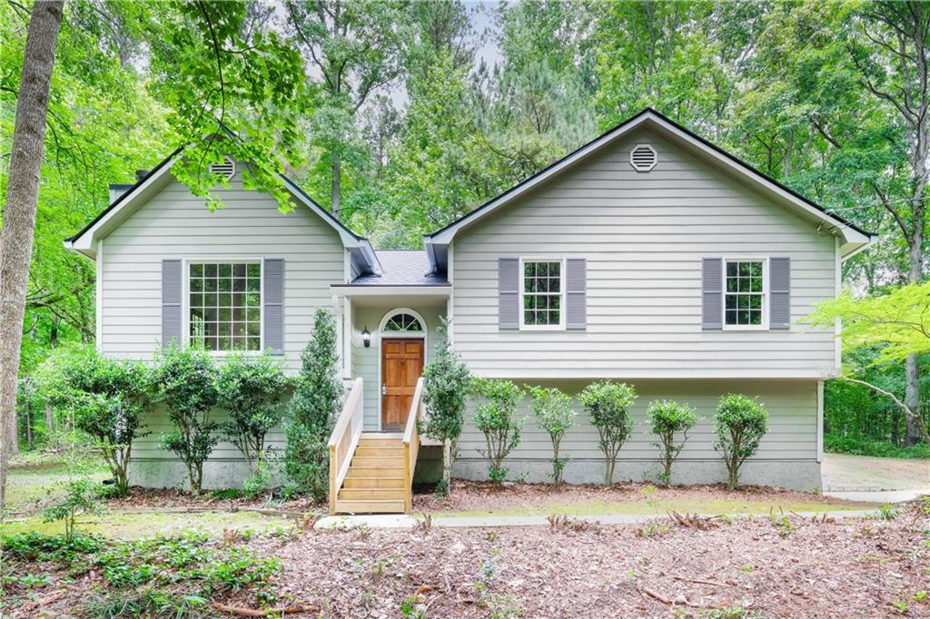 107 Shelby Lane Property Photo 1