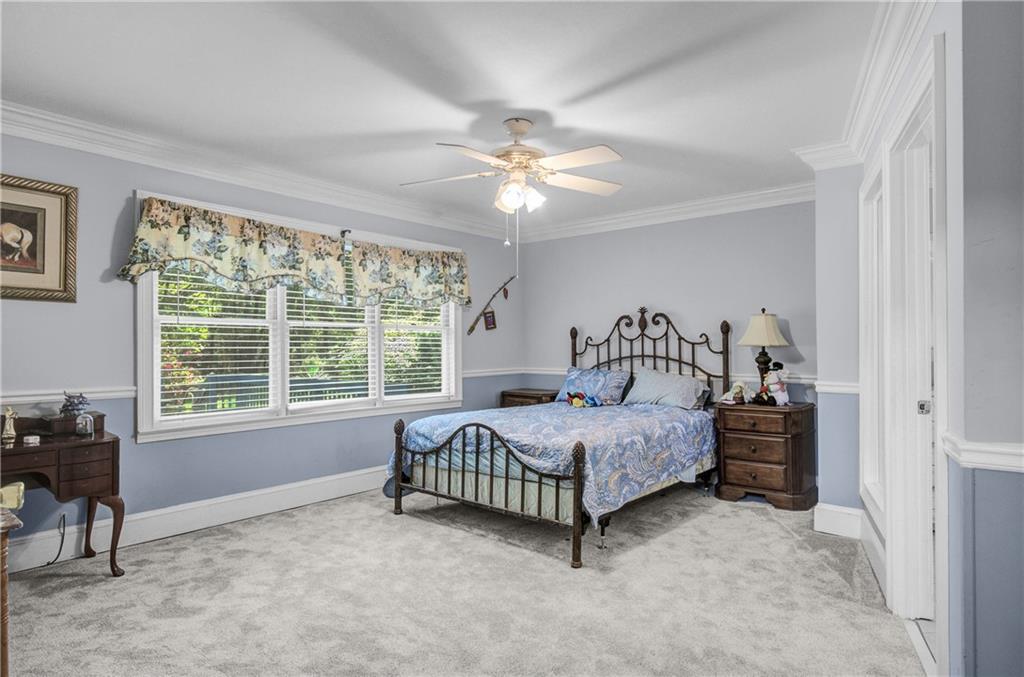 215 Wessmanor Drive Property Photo 18