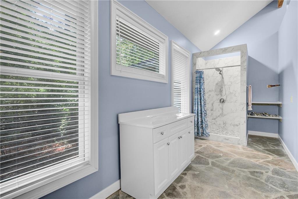 215 Wessmanor Drive Property Photo 27