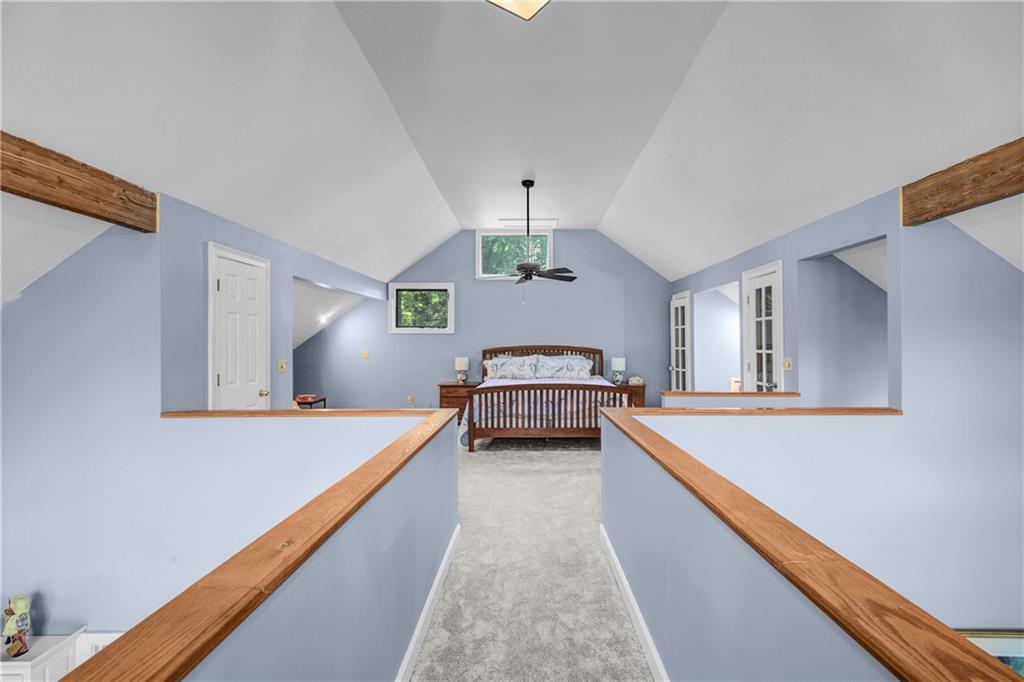 215 Wessmanor Drive Property Photo 28