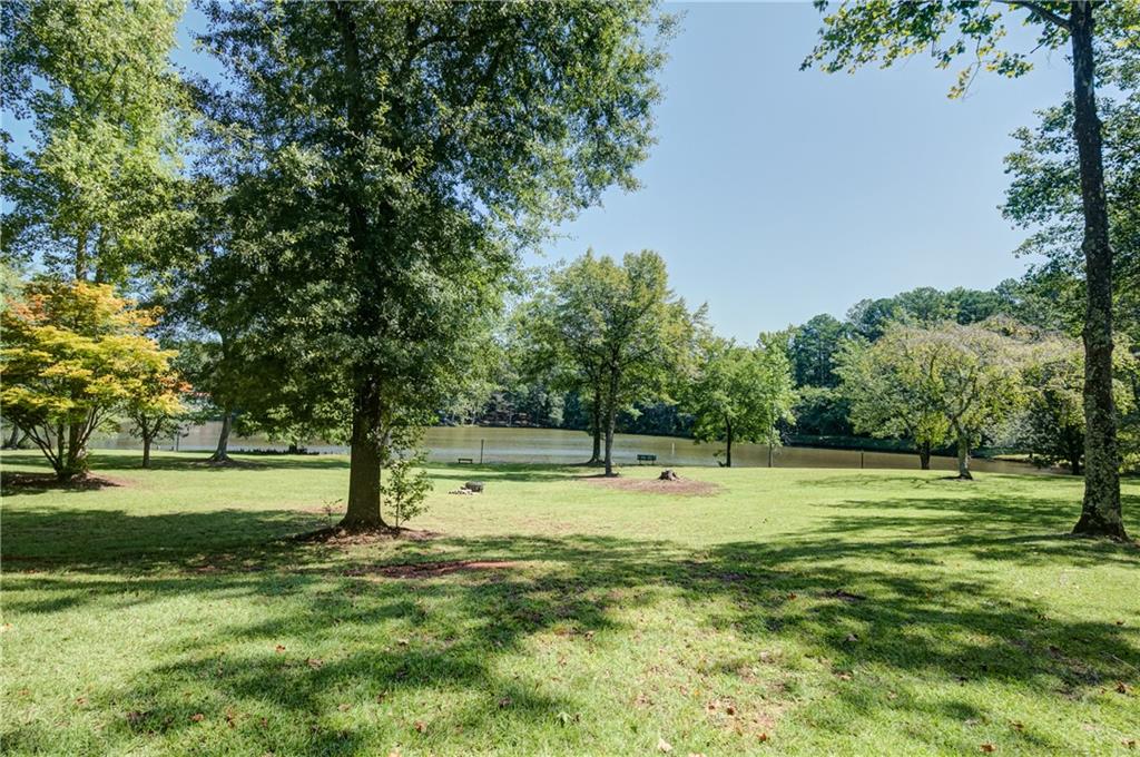 215 Wessmanor Drive Property Photo 39