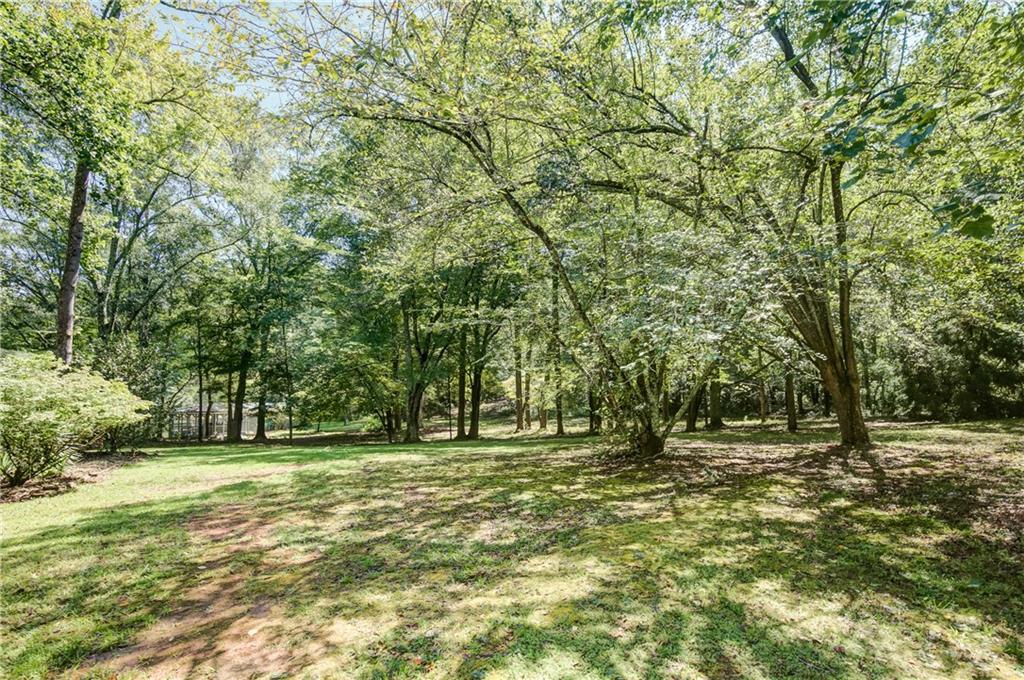 215 Wessmanor Drive Property Photo 46