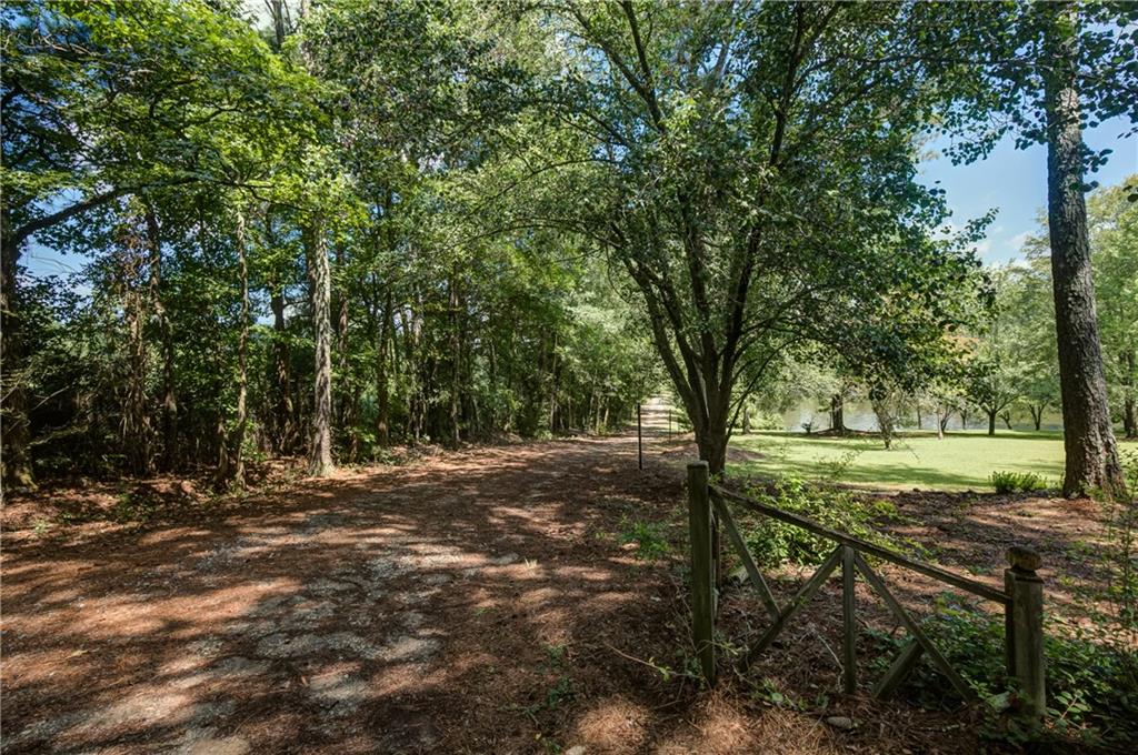215 Wessmanor Drive Property Photo 48