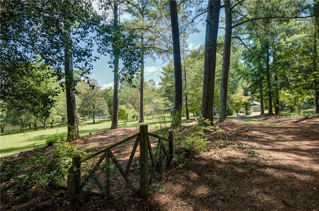 215 Wessmanor Drive Property Photo 49