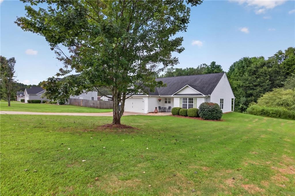 112 Governor Lane Property Photo 30