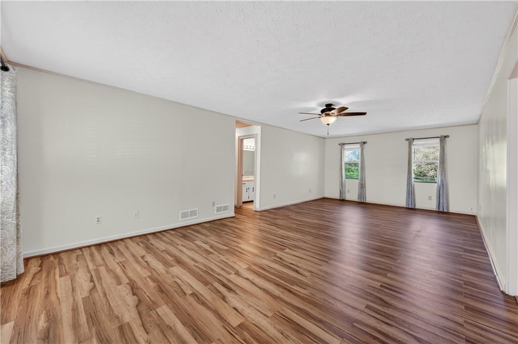 5 Hearthstone Drive Property Photo 9