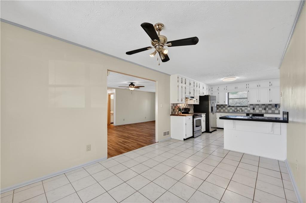 5 Hearthstone Drive Property Photo 25
