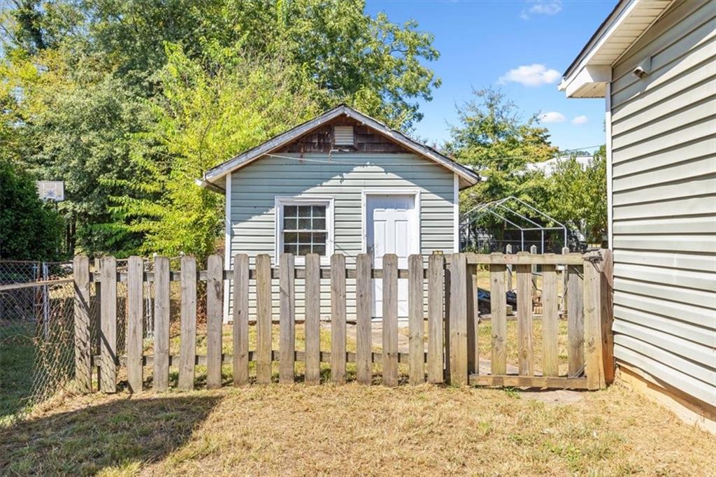 3101 E Point Property Photo 3