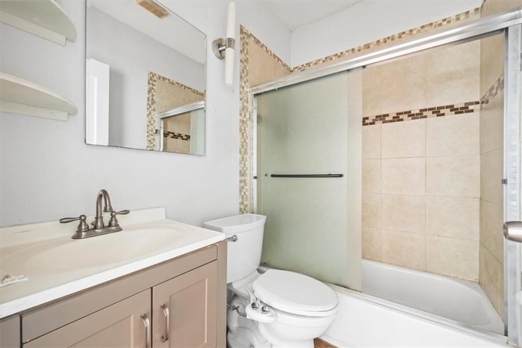 3101 E Point Property Photo 13