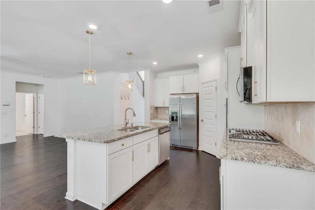 1440 Trident Maple Property Photo 12