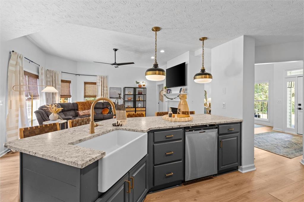 7828208 Property Photo 19