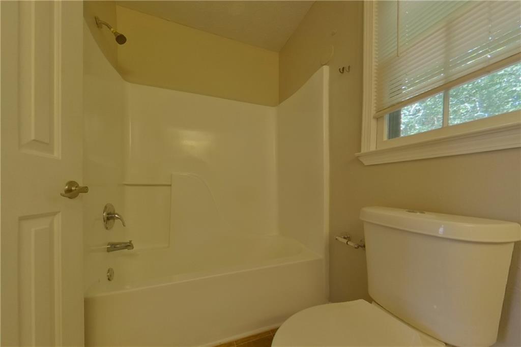 7828211 Property Photo 9