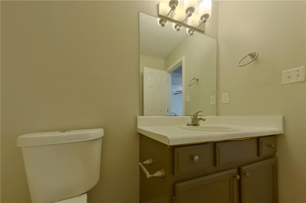 7828211 Property Photo 12