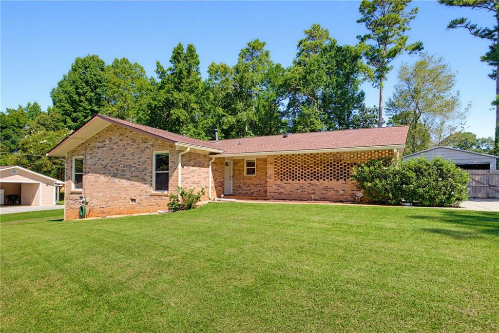 3307 Wildwood Drive Sw Property Photo 1