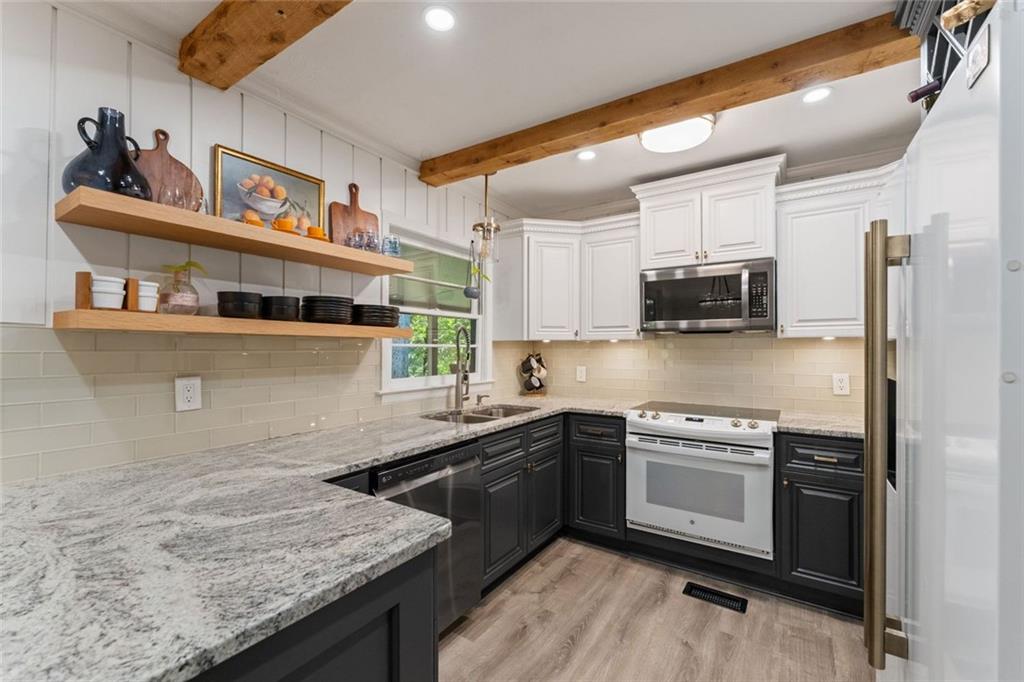4785 Perry Road Property Photo 12