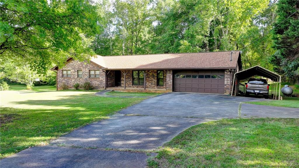 5680 Abbotts Bridge Road Property Photo 1