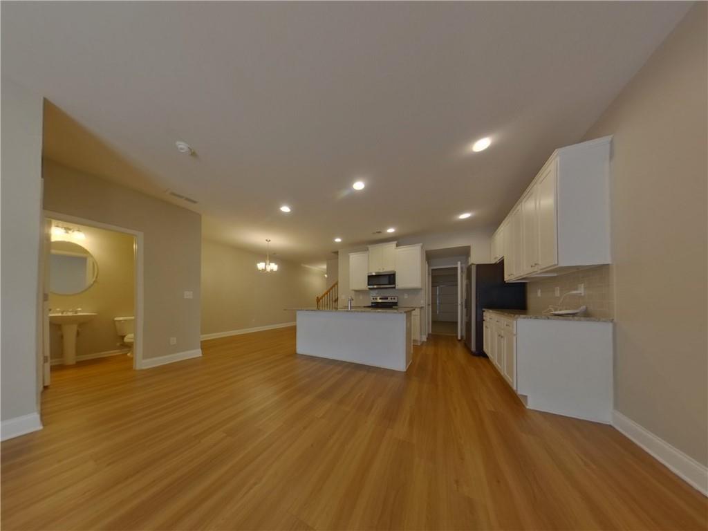 7828311 Property Photo 3