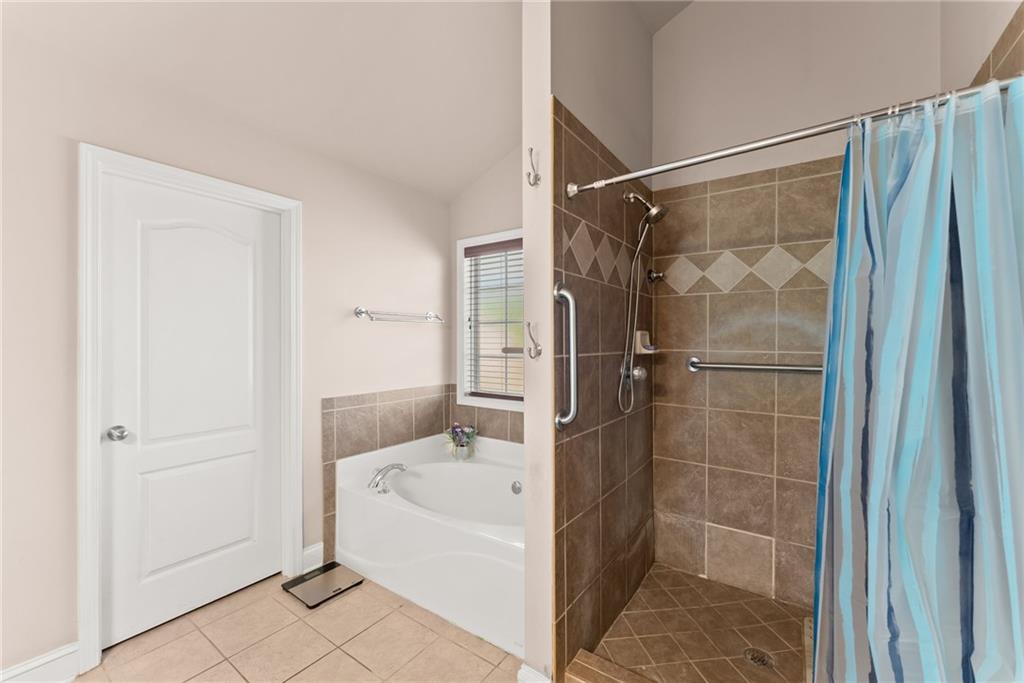 286 Middle Fork Lane Property Photo 33