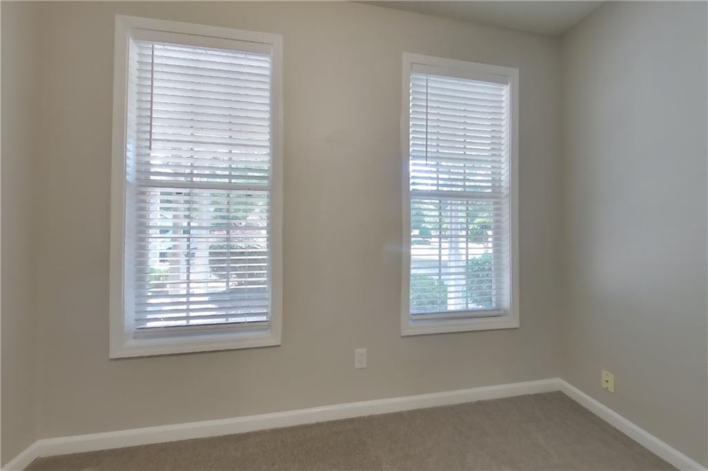7828387 Property Photo 11