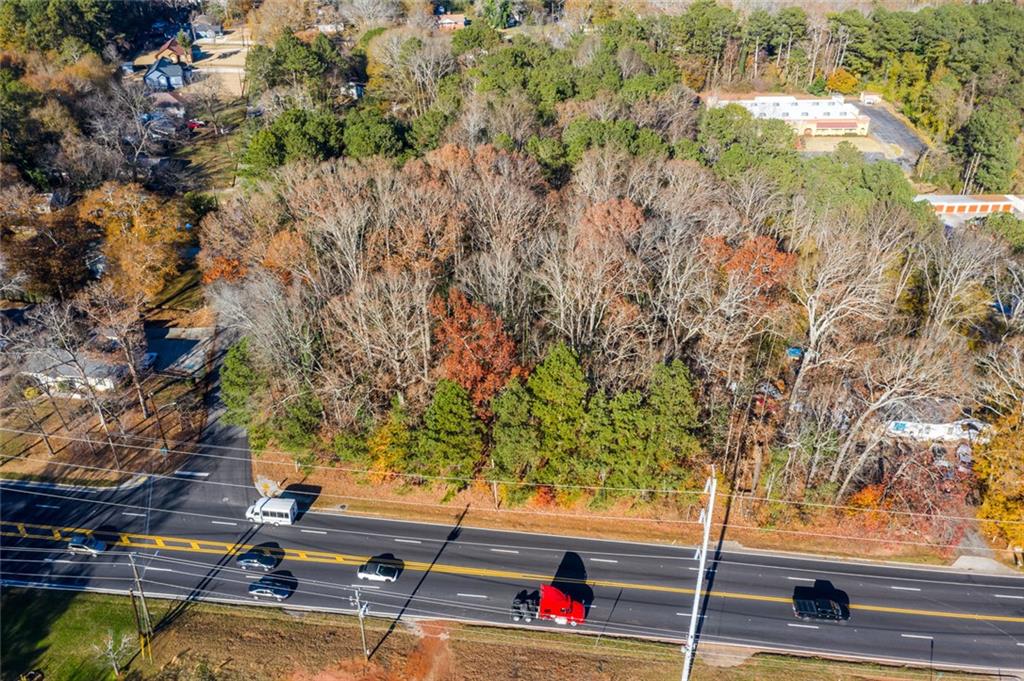 5004 Covington Highway Property Photo 3