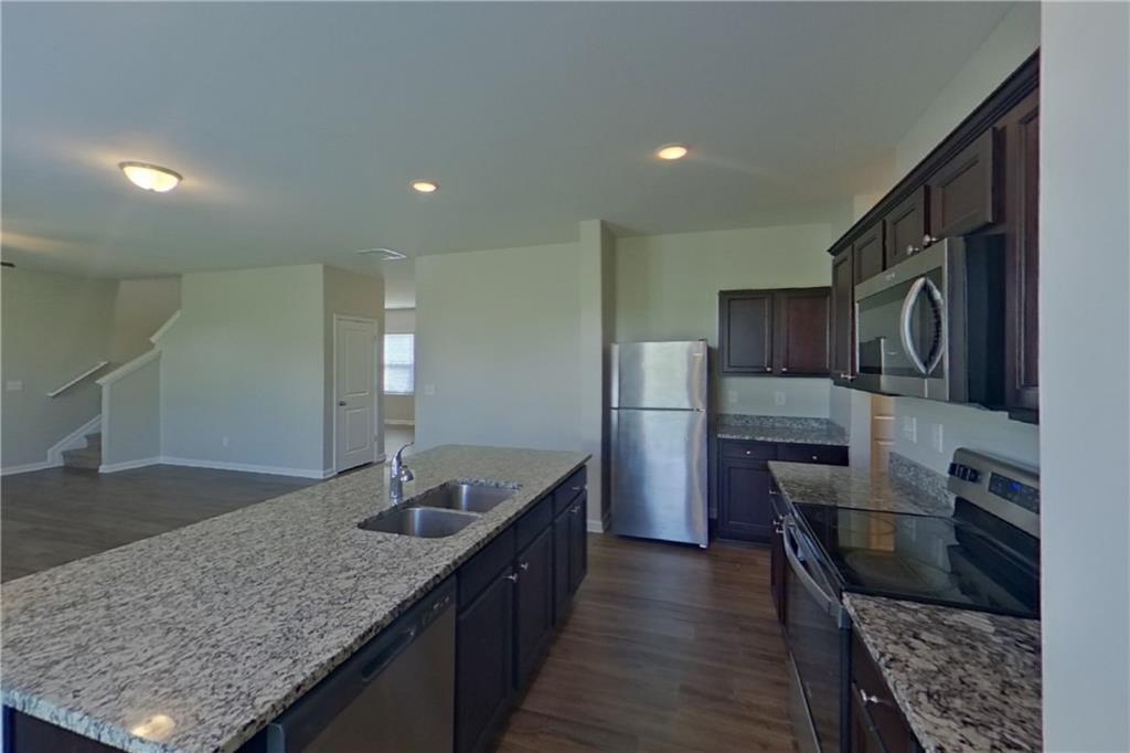 7828407 Property Photo 4