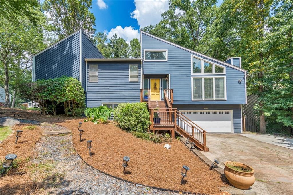 3701 Thornwood Way Property Photo 1