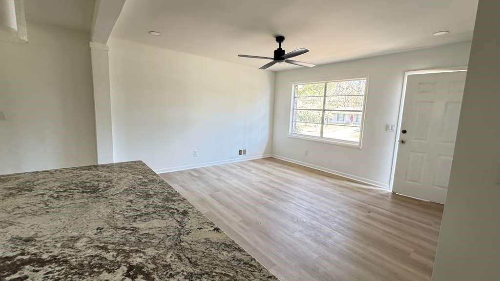 723 Sheffield Road Property Photo 3