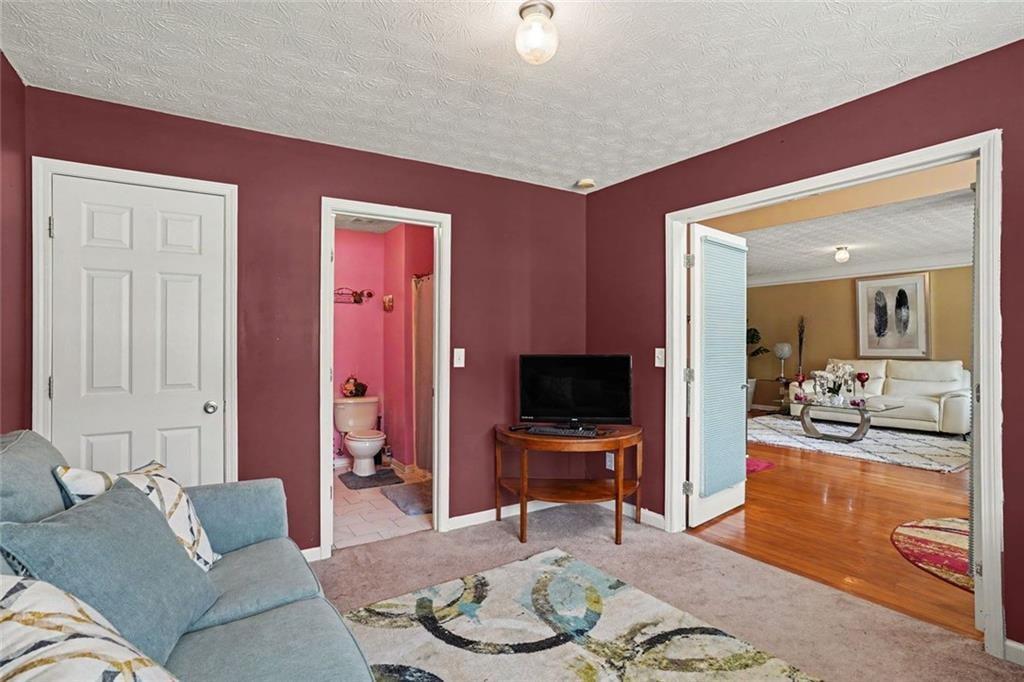 266 Millstone Drive Property Photo 7