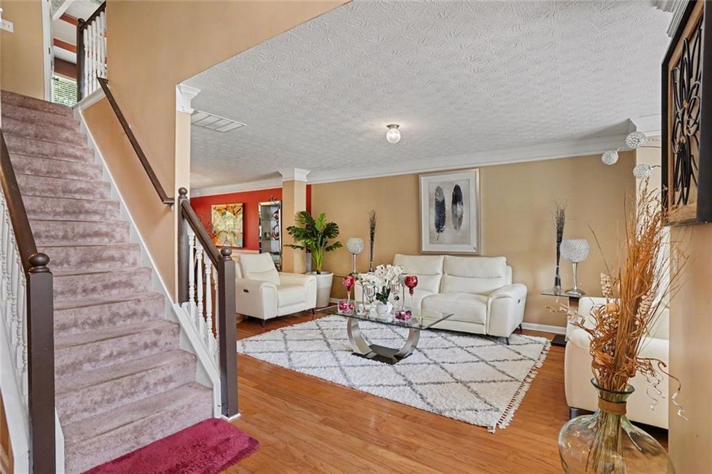 266 Millstone Drive Property Photo 8
