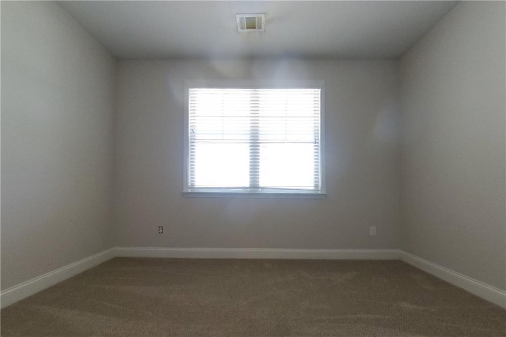 7828509 Property Photo 8