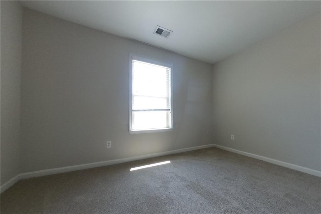 7828509 Property Photo 11