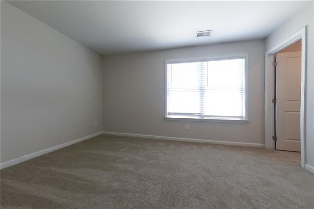 7828509 Property Photo 12