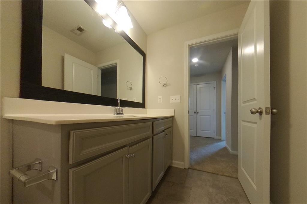 7828509 Property Photo 15