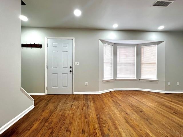 1651 Cedar Bluff Way Property Photo 2