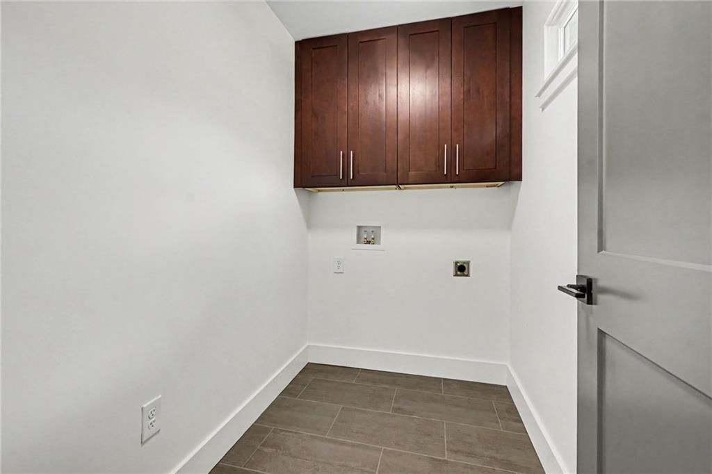 866 Nottingham Drive Property Photo 34