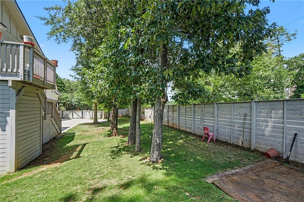 866 Nottingham Drive Property Photo 43