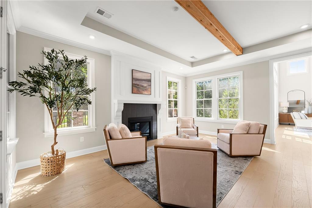 516 Founders Drive E Property Photo 15
