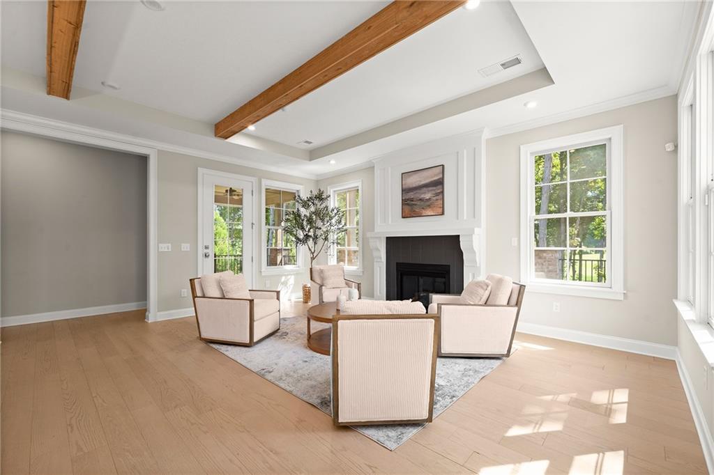 516 Founders Drive E Property Photo 16