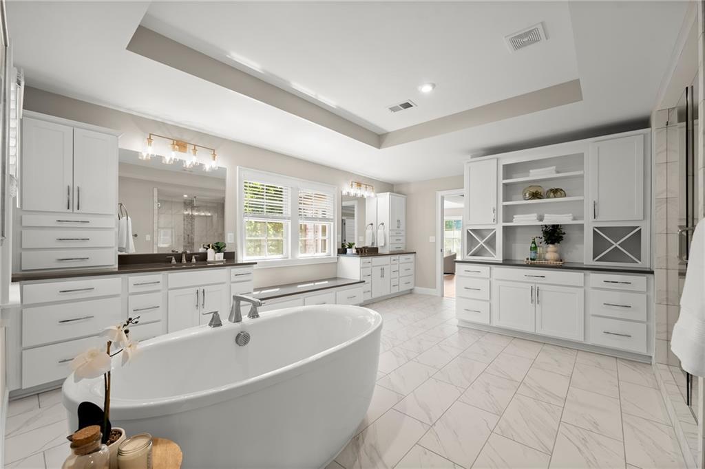 516 Founders Drive E Property Photo 33