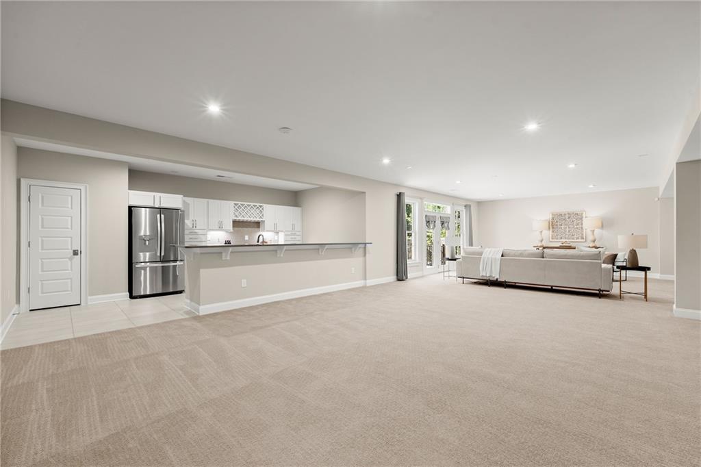 516 Founders Drive E Property Photo 44