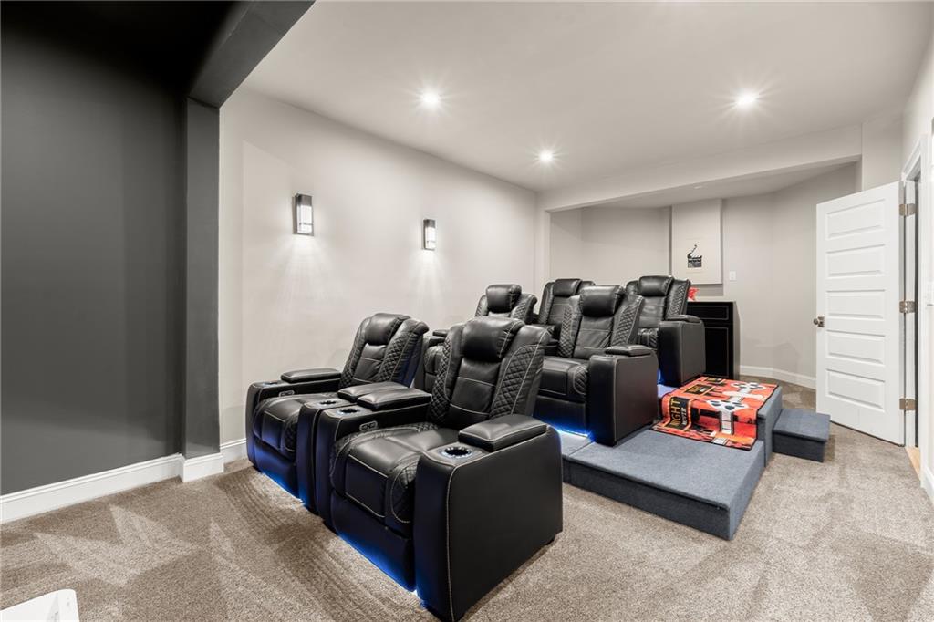 516 Founders Drive E Property Photo 48