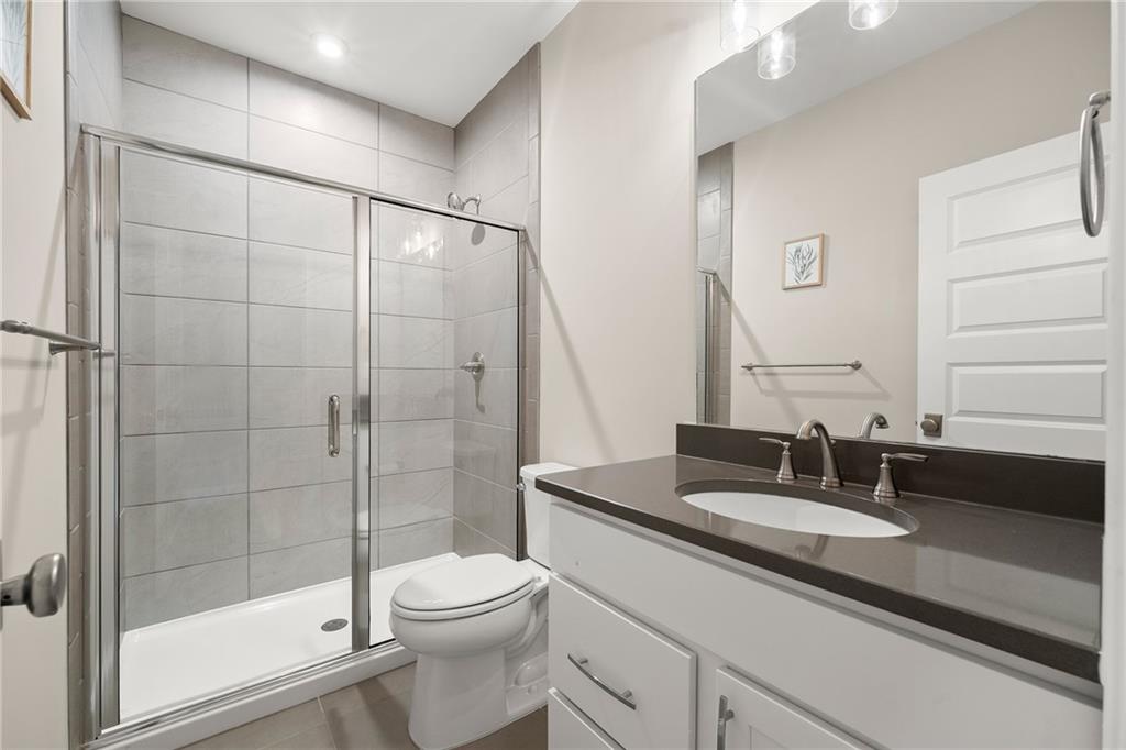 516 Founders Drive E Property Photo 51
