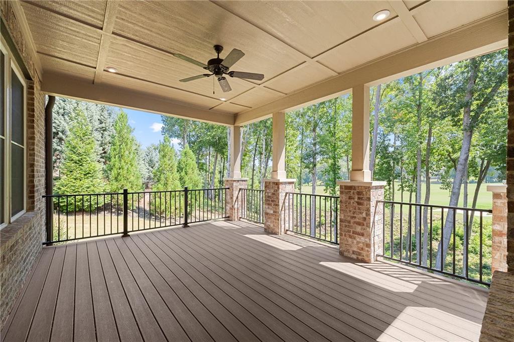 516 Founders Drive E Property Photo 52